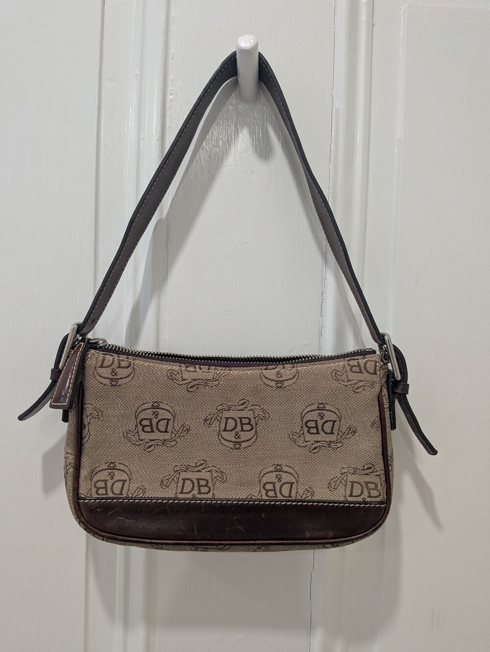 Vintage Dooney And Bourke Shoulder Bag Canvas Brown Logo - Picture 2 of 4